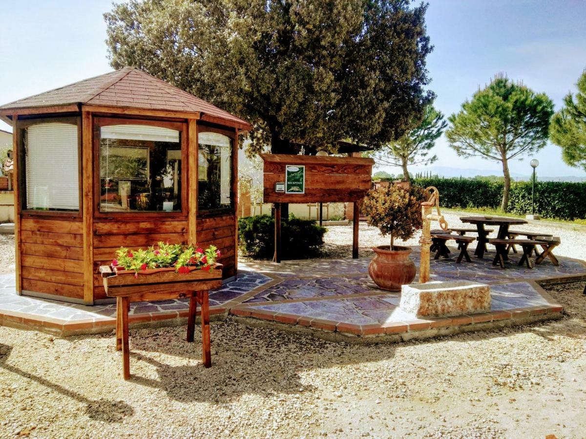 Terra Dei Santi Country House Aparthotel 2*