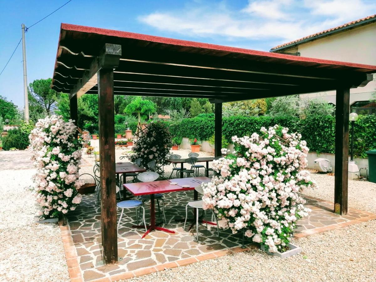 Terra Dei Santi Country House Aparthotel